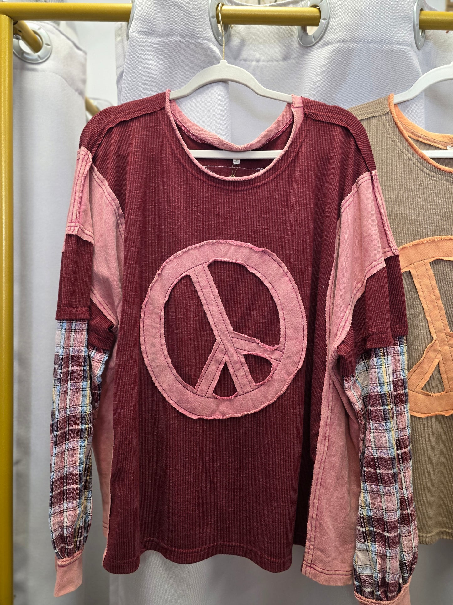 Easel Peace Multi-Plaid Pullover Burgundy