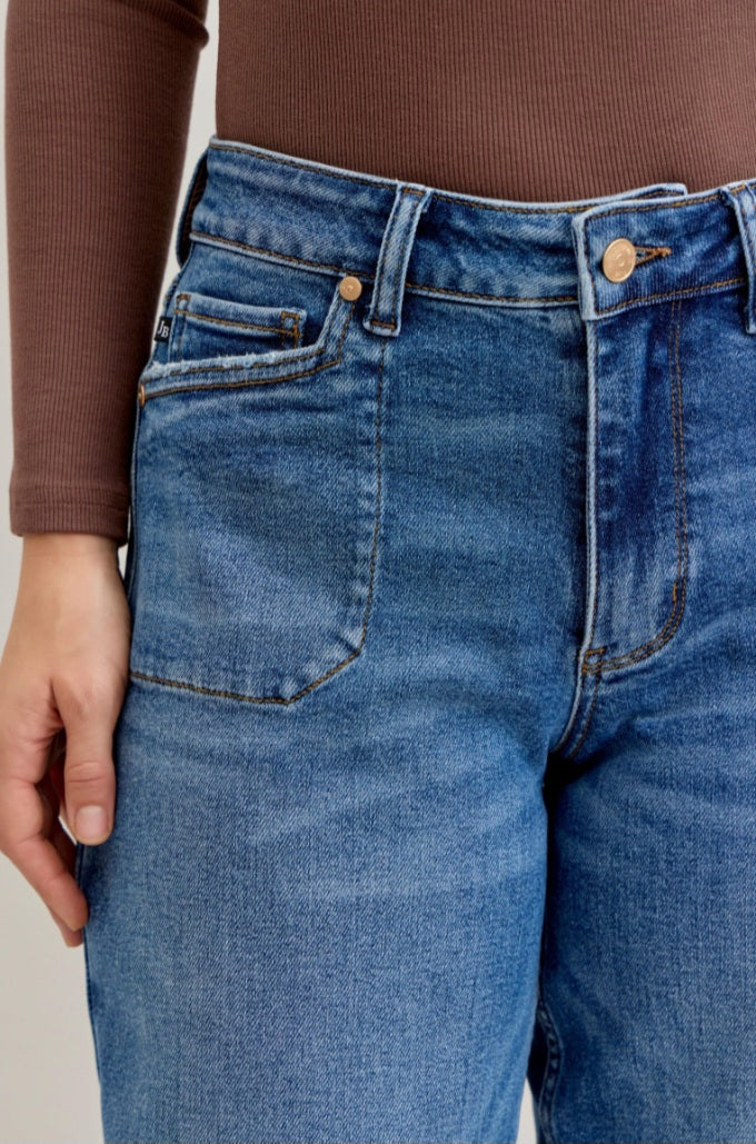 Judy Blue Medium Wash Barrel Jean