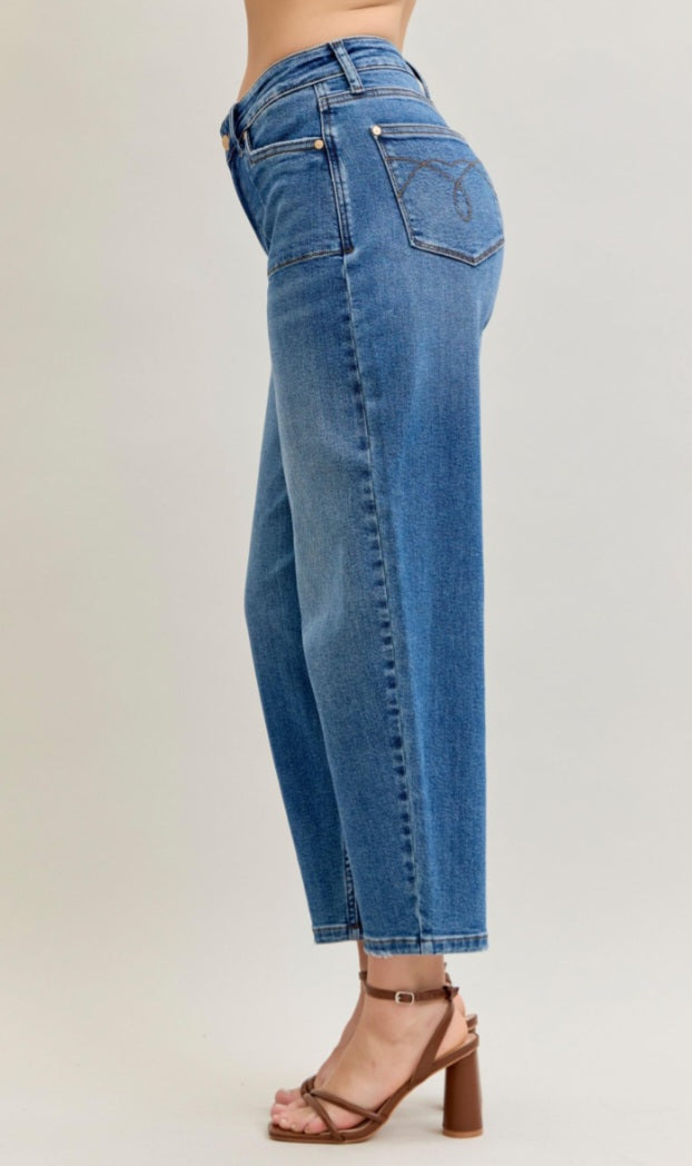 Judy Blue Medium Wash Barrel Jean