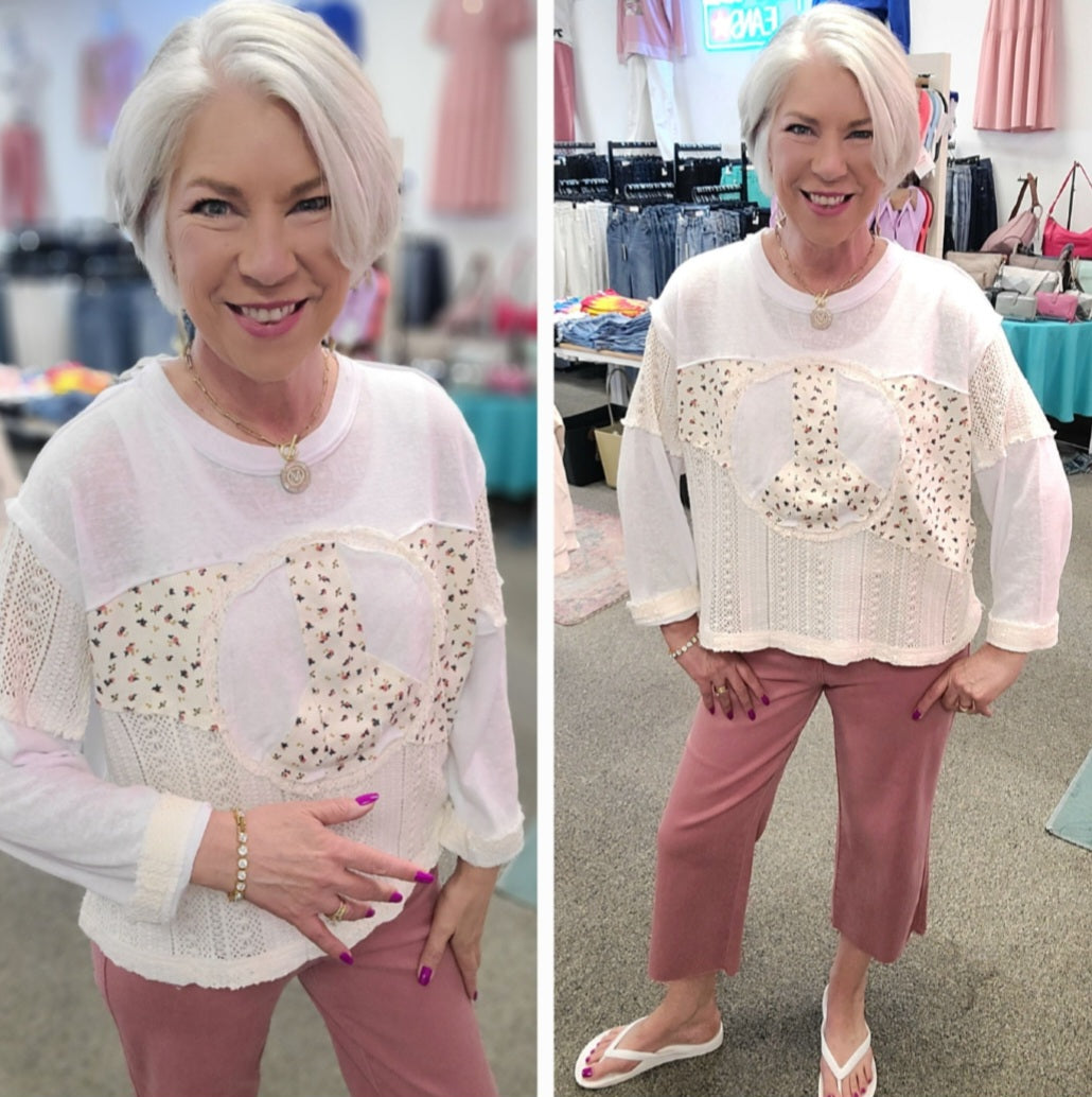 POL Colorblock Peace Top