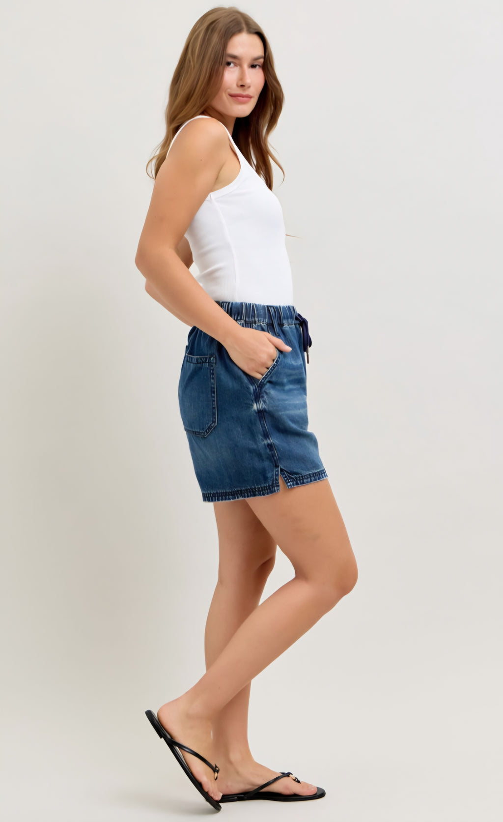 Judy Blue HW Featherweight Short Dark Wash