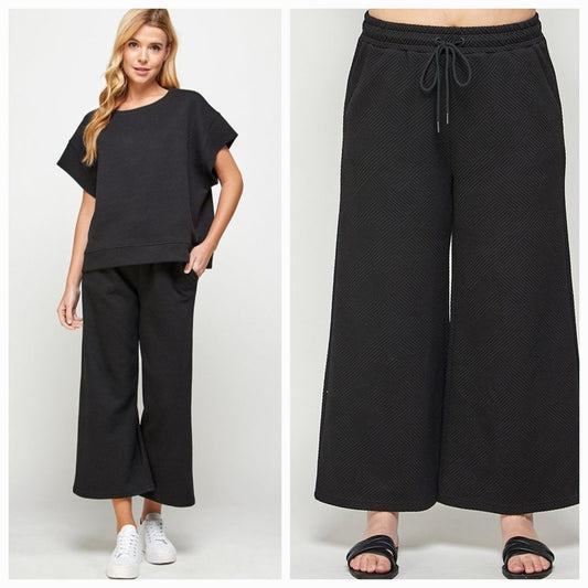 Textured Wide Crop Pant Black